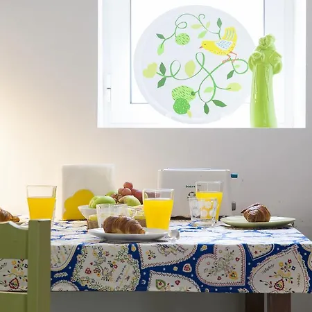 Apartamento Joivy Alfama 35 *