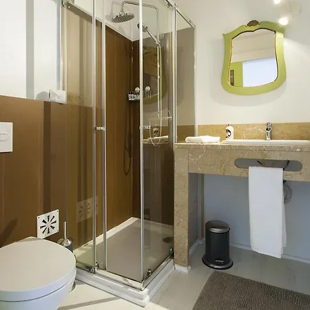 Apartamento Joivy Alfama 35 *