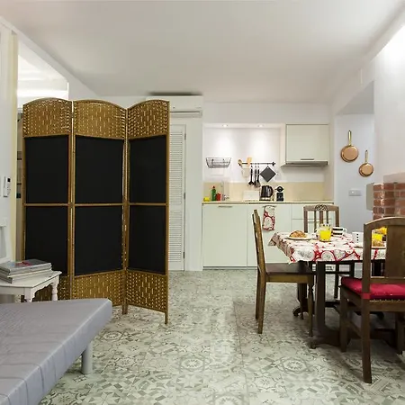 Apartamento Joivy Alfama 35 *