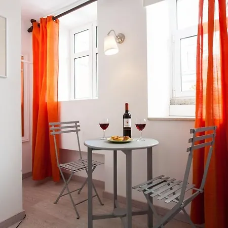 Guestready - Alfama Urban Apartments Апартаменты *