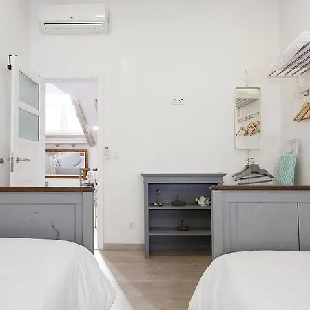 Guestready - Alfama Urban Апартаменти *