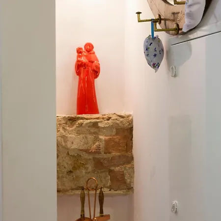 Joivy Alfama 35 Lisbona